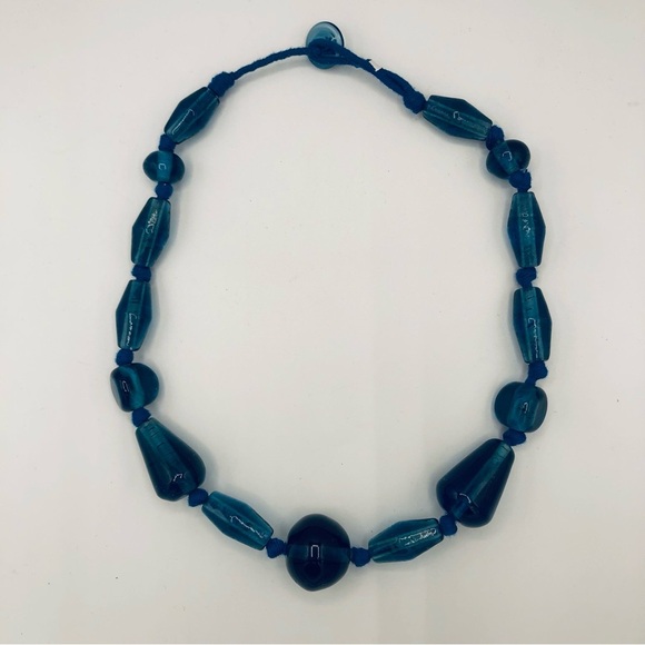 Vintage Blue Glass Necklace - Picture 6 of 6